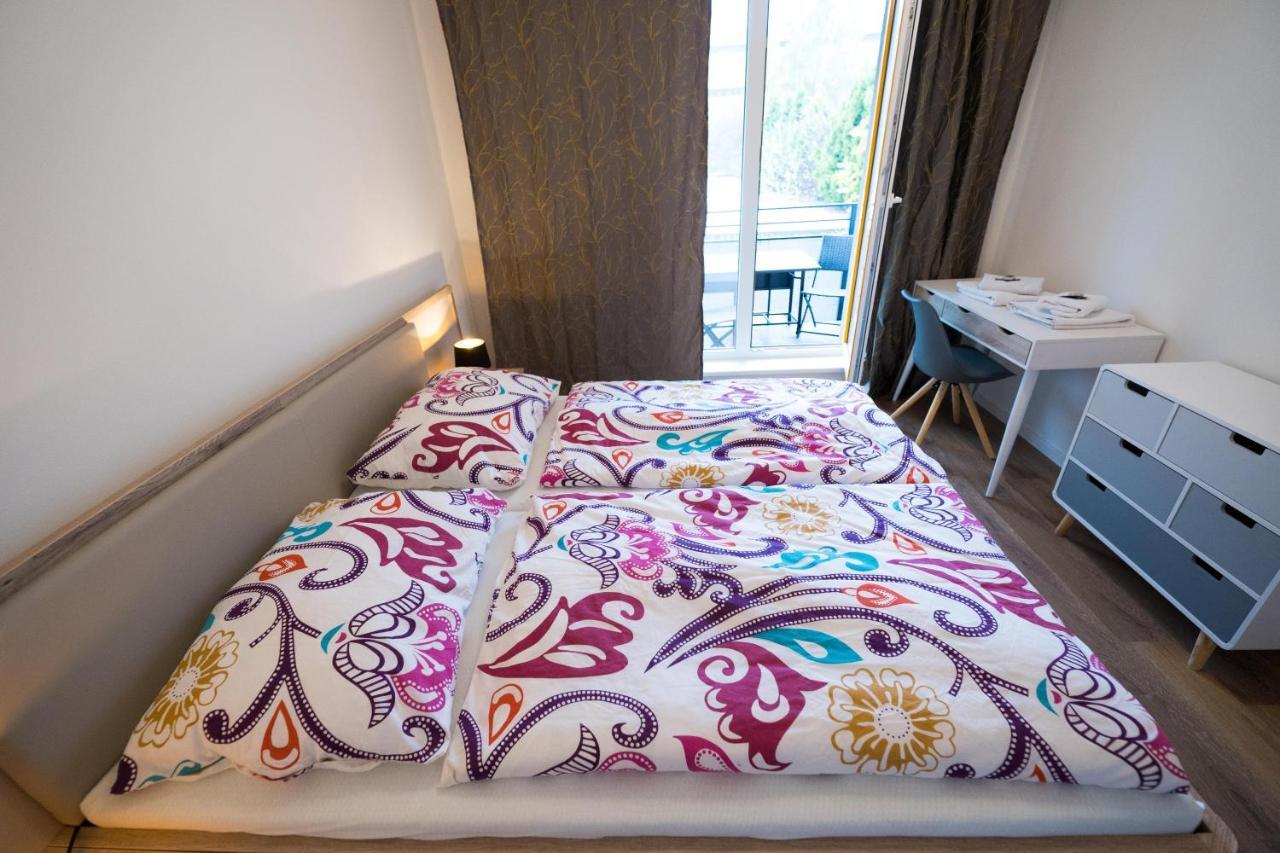 Bein Apartment With Parking ブルノ エクステリア 写真
